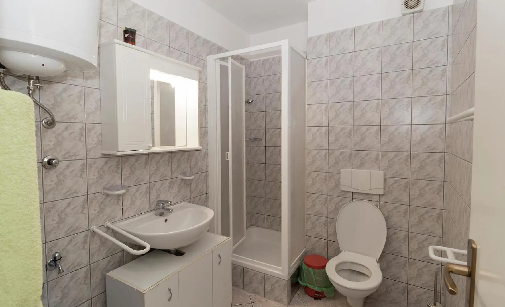 Family Apartment By The Sea Medulin